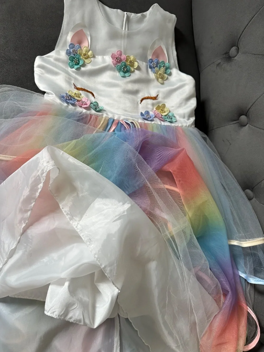 Beautiful Unicorn Princess Dress – With Flowers and Colorful Tulle